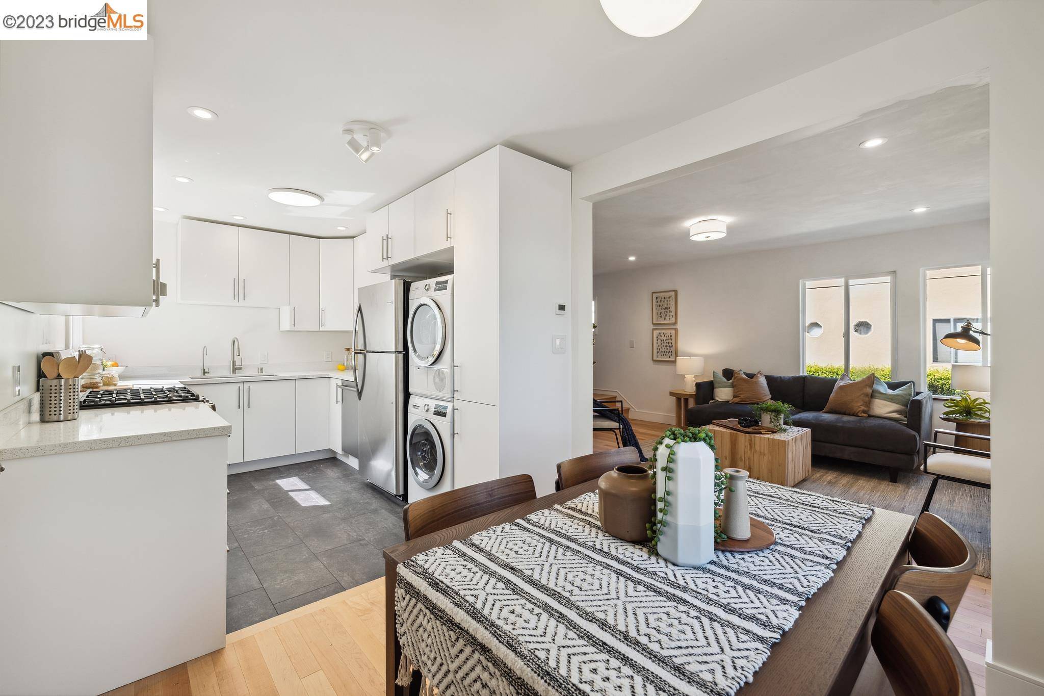 1219 54Th St, Emeryville, CA 94608