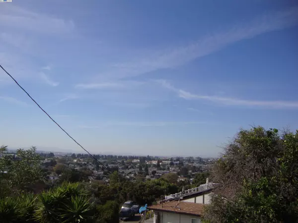 San Leandro, CA 94578,Saturn Dr