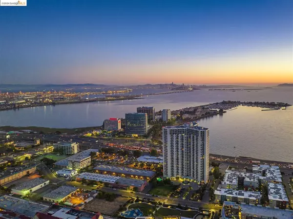 6363 Christie Ave #327, Emeryville, CA 94608