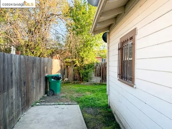 1134 89Th Ave, Oakland, CA 94621