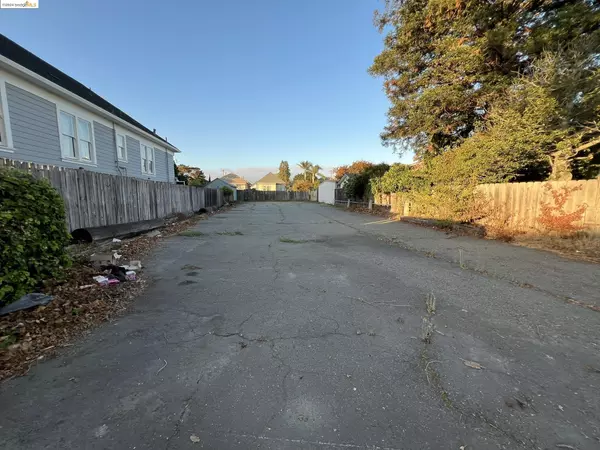 Alameda, CA 94501,2063 Lincoln Ave