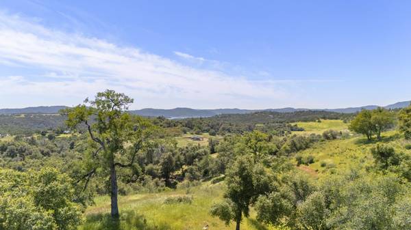 9082 Fraguro, Sonora, CA 95370