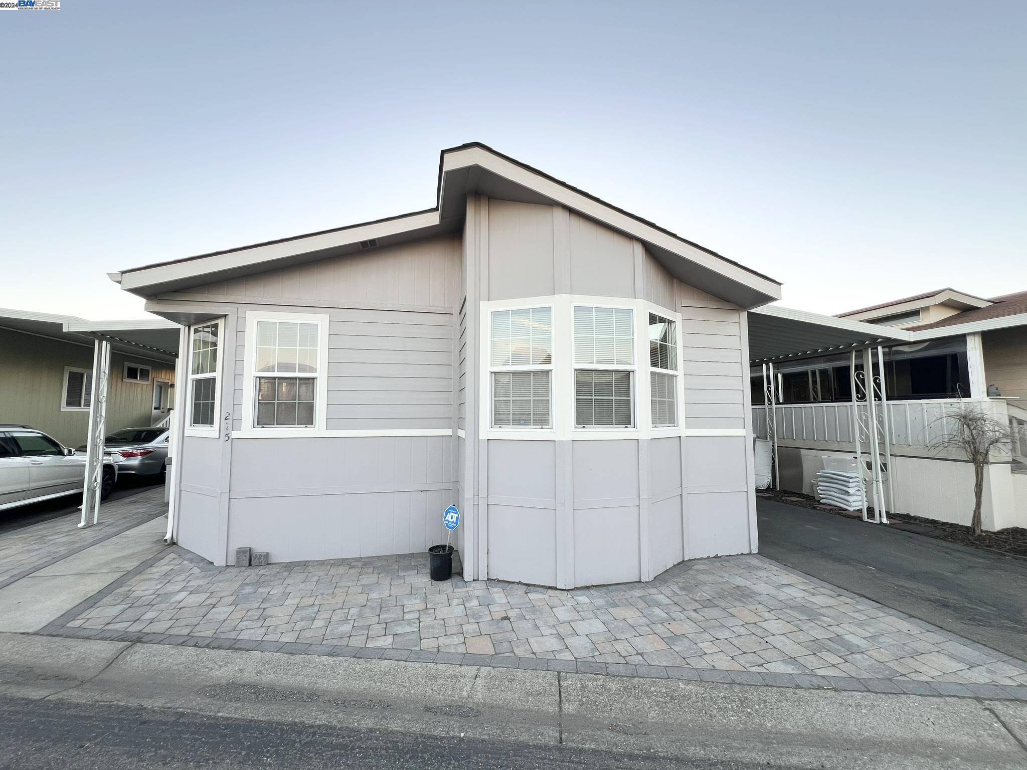 1200 W Winton Ave #215, Hayward, CA 94545