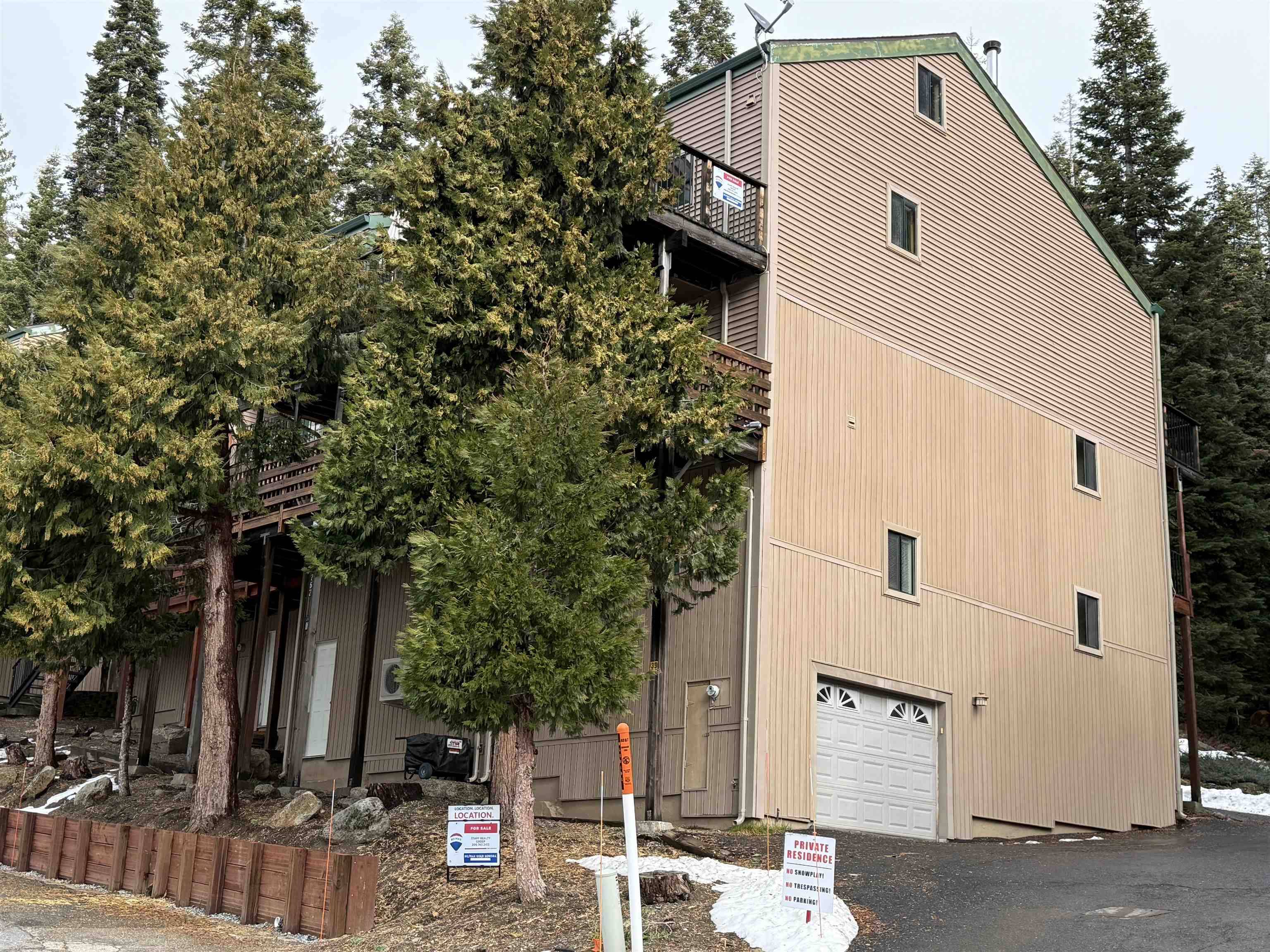 Strawberry, CA 95364,33757 Upper Leland RD #D