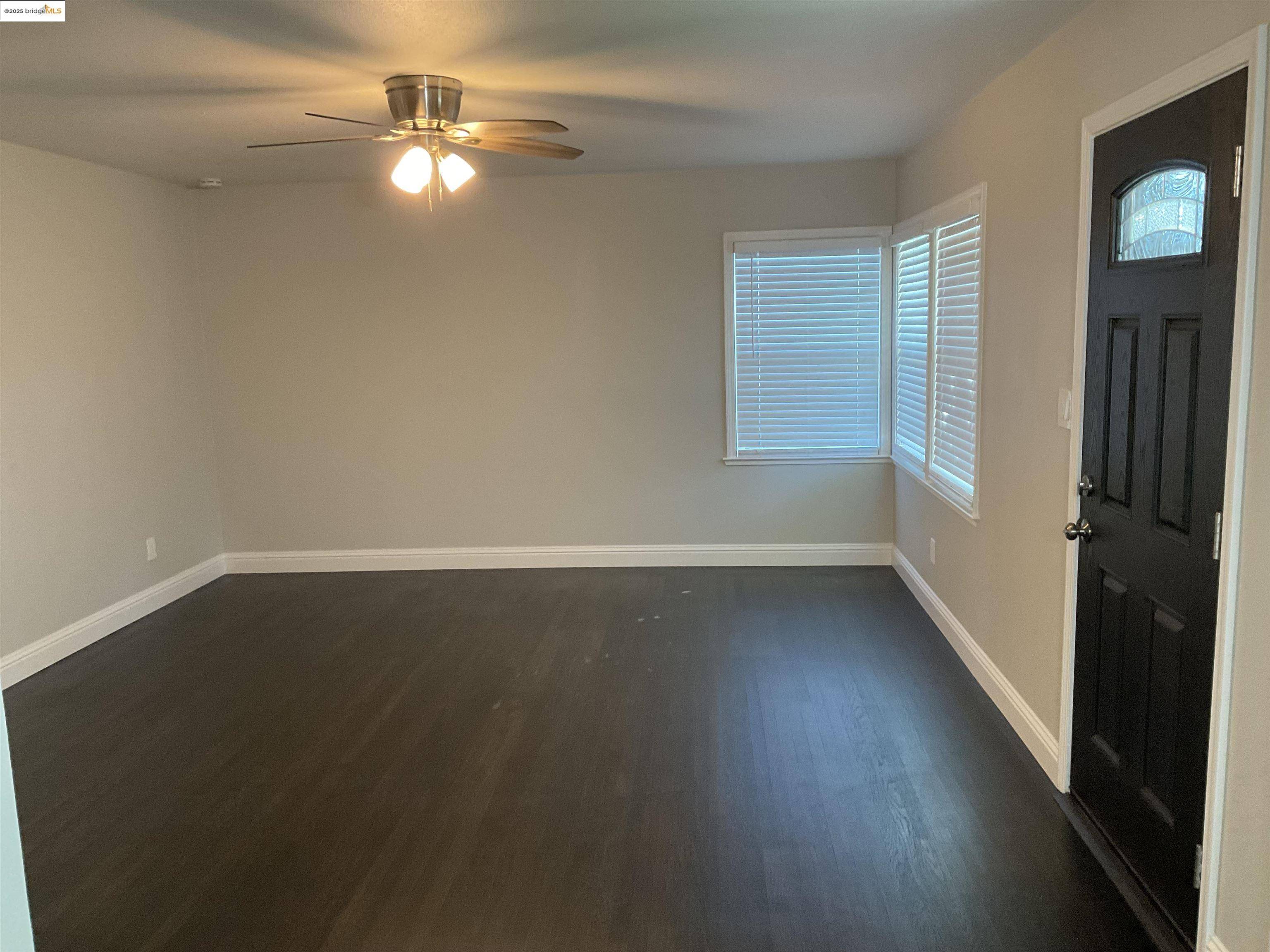 Pittsburg, CA 94565,184 Panoramic Avenue
