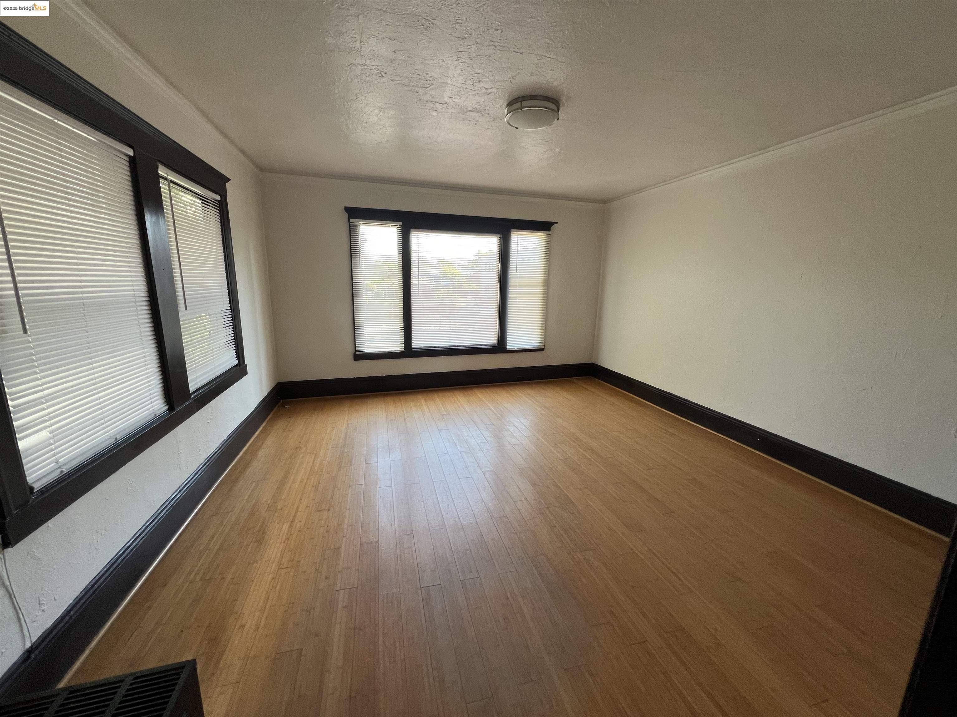 Berkeley, CA 94703,1727 ALCATRAZ AVE