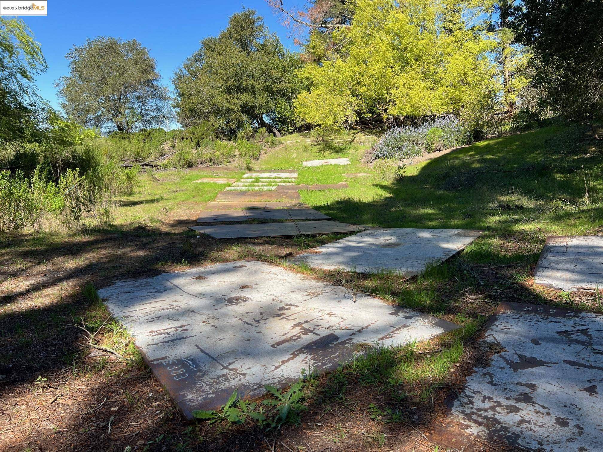 Orinda, CA 94563,58 Zander Court