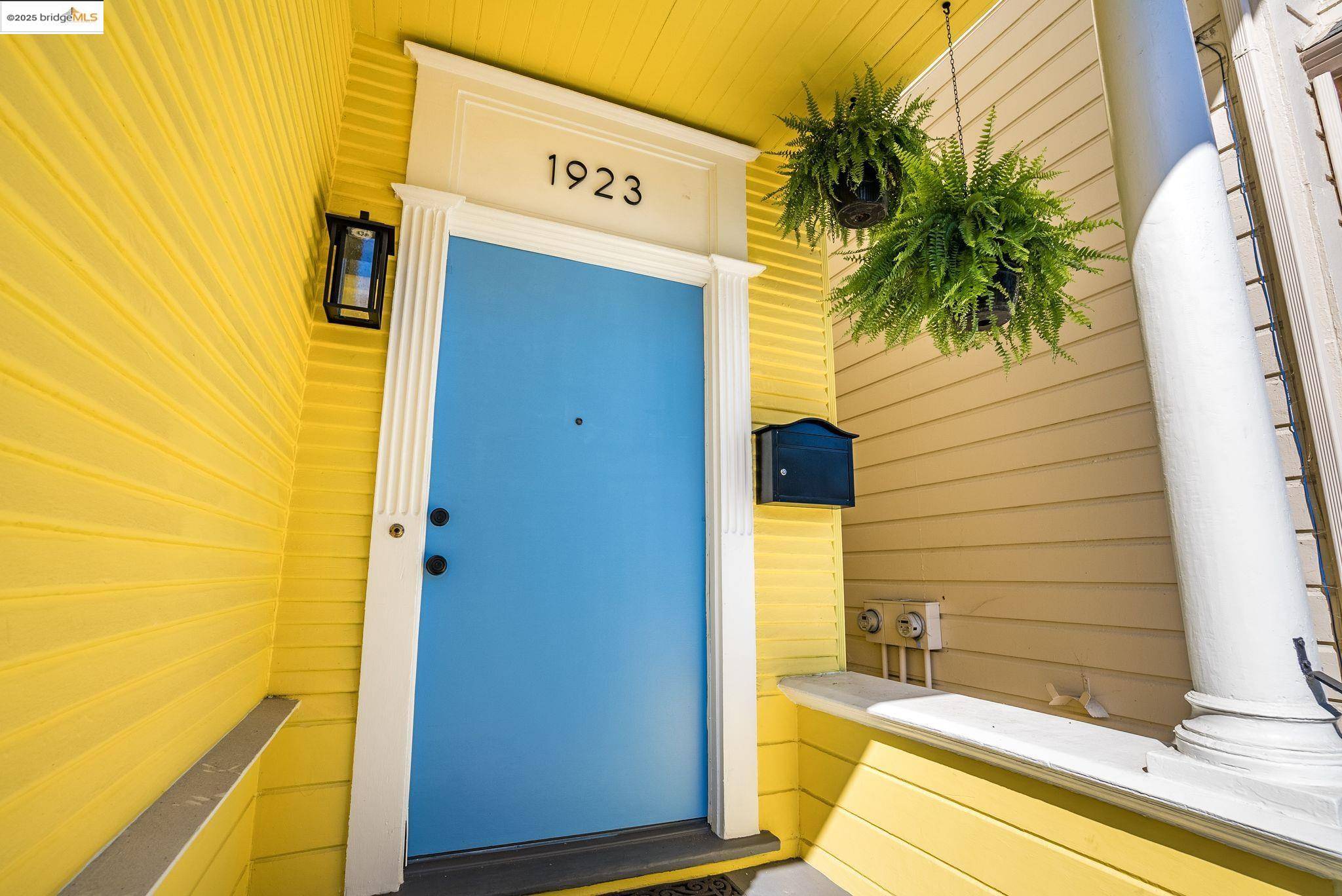 Oakland, CA 94612,1923 West St