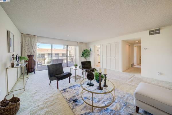 1613 Ptarmigan Drive #1A, Walnut Creek, CA 94595