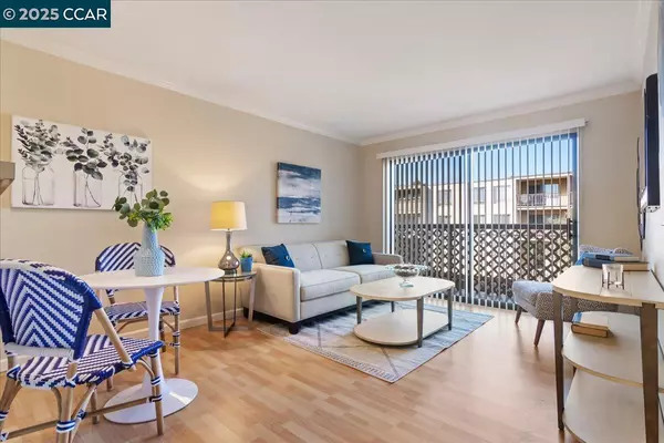 440 N Civic Dr #406, Walnut Creek, CA 94596