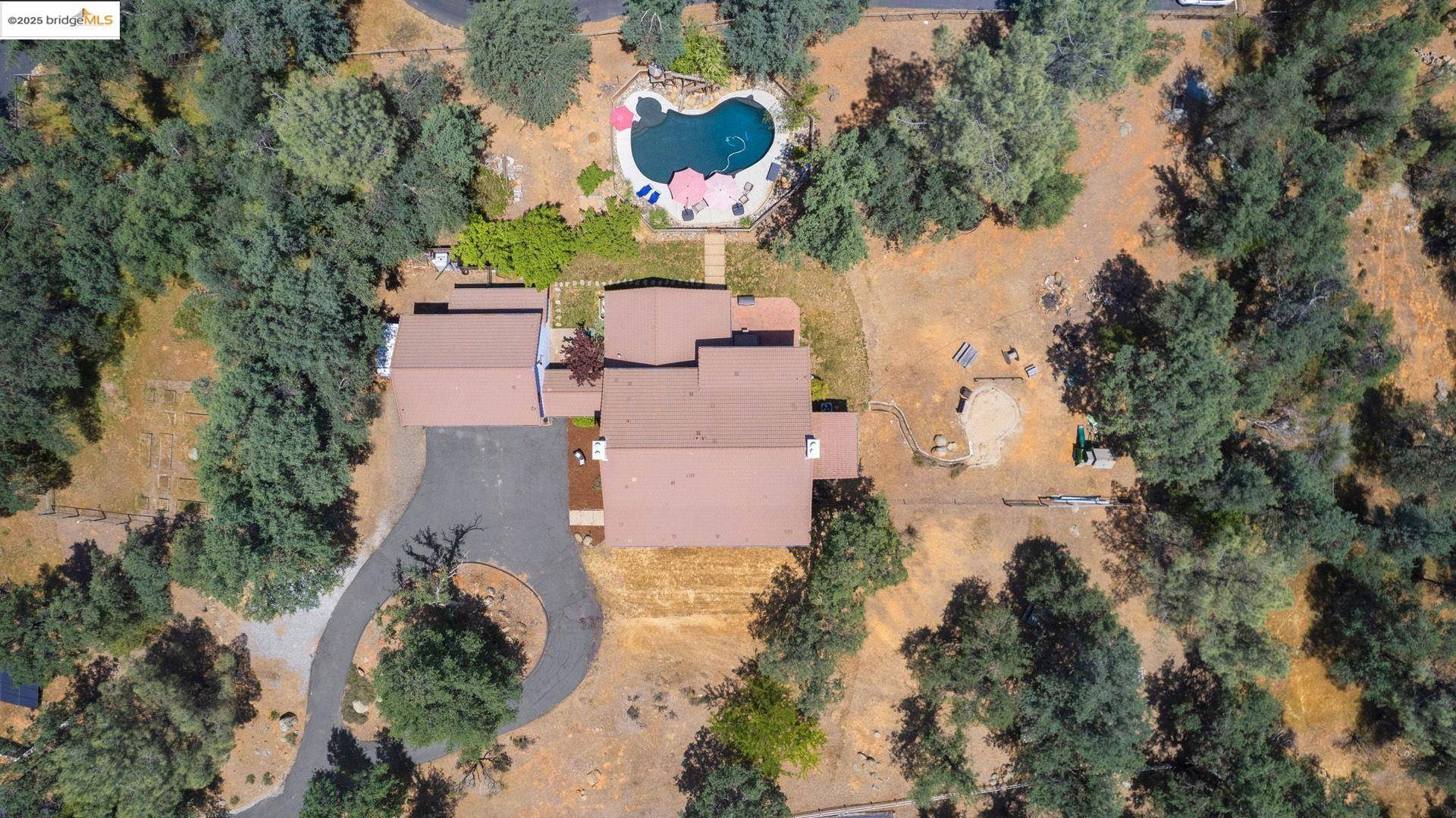 Sonora, CA 95370,21819 Lyons Bald Mountain RD