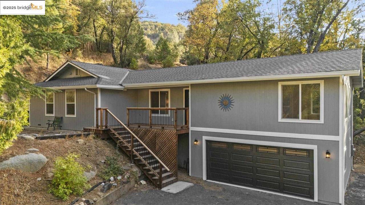 21451 Phoenix Lake Rd, Sonora, CA 95370