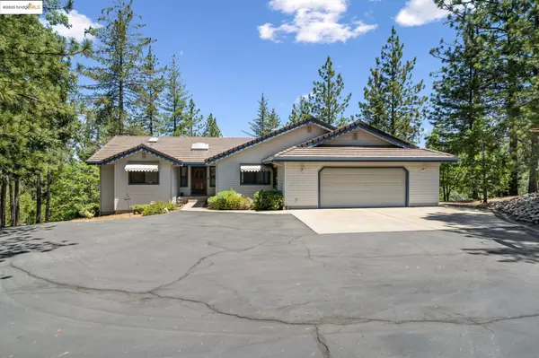 11335 Bridal Veil, Groveland, CA 95321