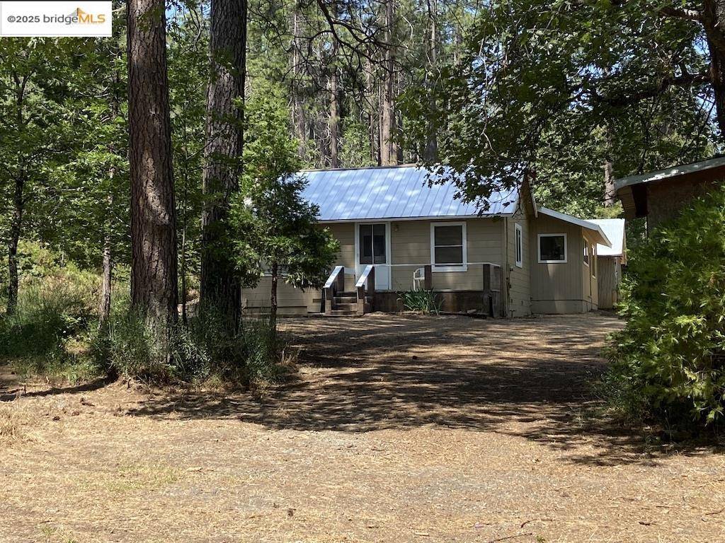 10967 Smith Station Rd., Groveland, CA 95321