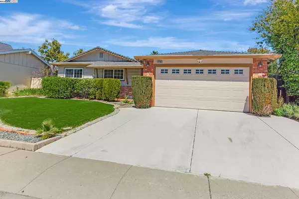 Fremont, CA 94538,43163 Isle Royal Street