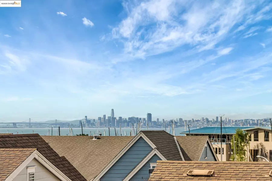 104 Seacliff Court, Richmond, CA 94801