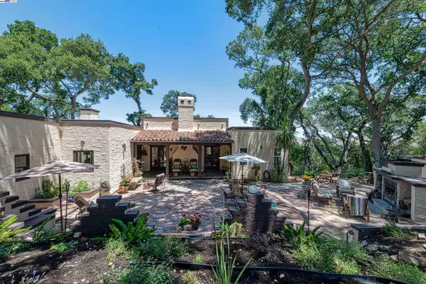 20 Fairway Lane, Pleasanton, CA 94566