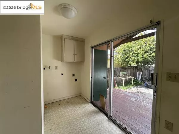 San Pablo, CA 94806,2023 Dover Ave