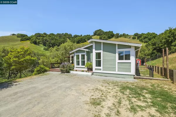 Martinez, CA 94553,2251 Rancho Del Lago Rd