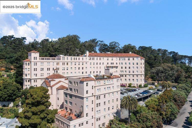 351 Buena Vista Ave E #605E, San Francisco, CA 94117