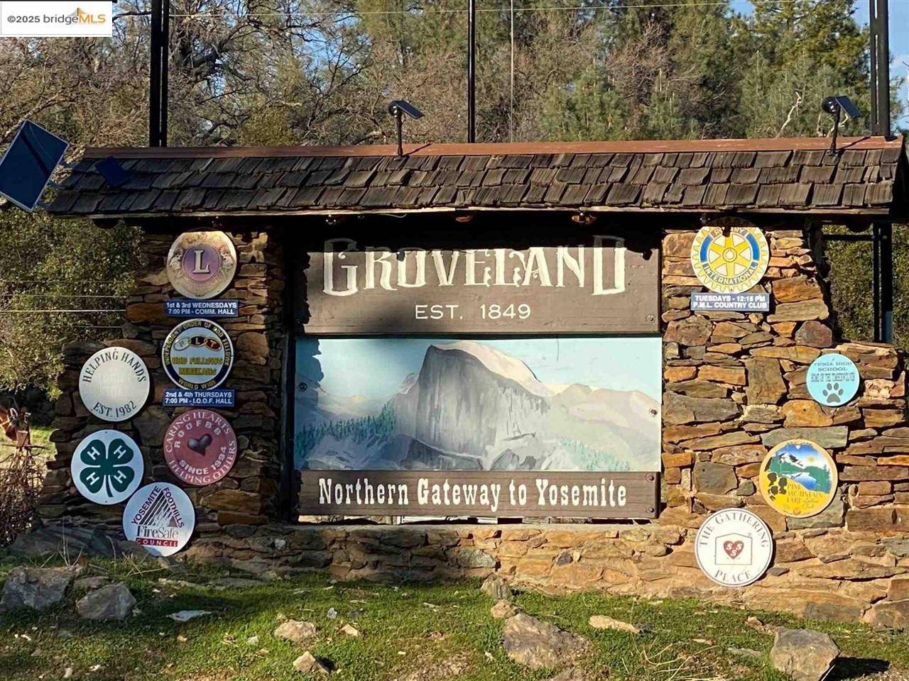 18497 State Hwy 120, Groveland, CA 95321