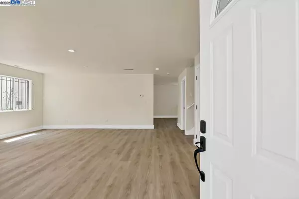 Oakland, CA 94601,3251 Hyde St