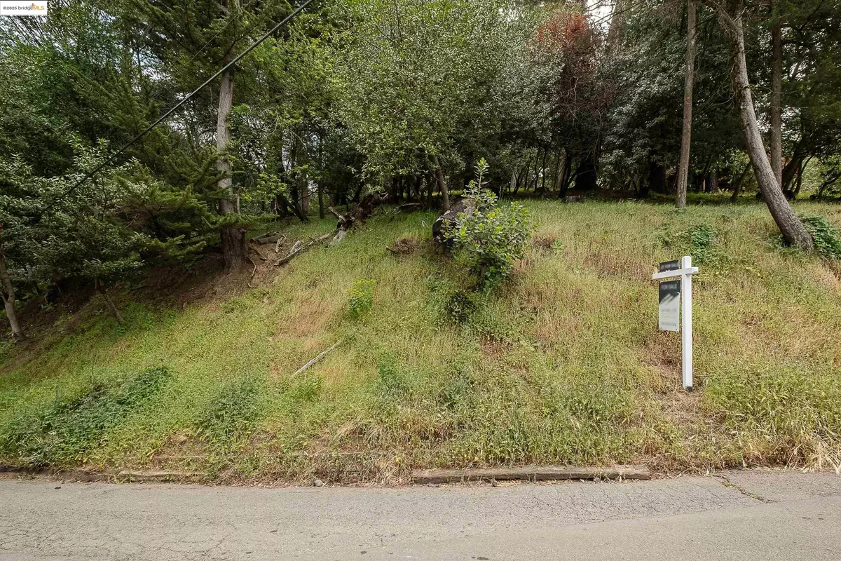 Oakland, CA 94611,0 Chelsea Dr