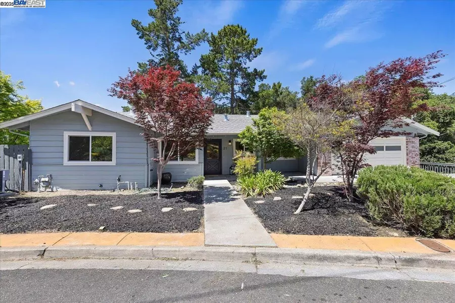 21 Muth Dr, Orinda, CA 94563