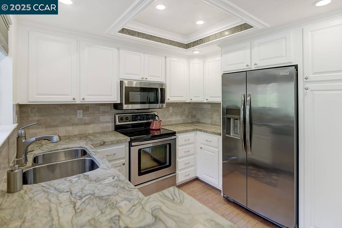 5357 Terra Granada Dr #2A, Walnut Creek, CA 94595