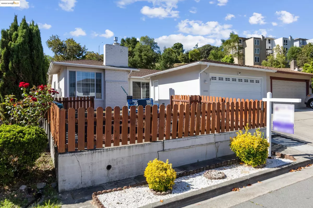 El Sobrante, CA 94803,1052 Parkside Dr