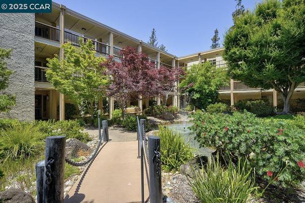 Walnut Creek, CA 94595,4033 Terra Granada Dr #9C