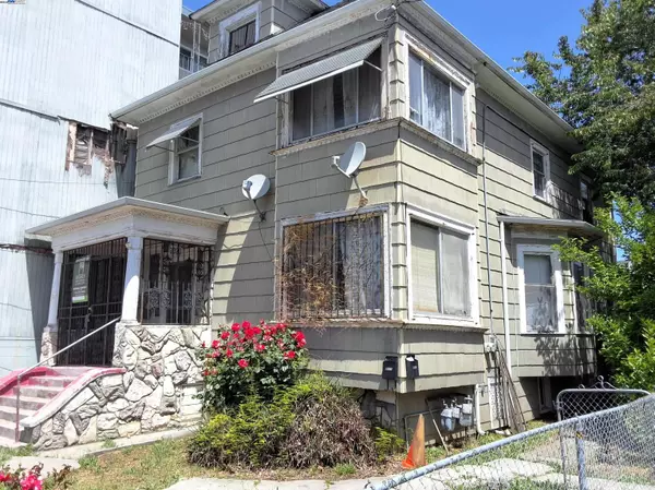 3020 E 19th st, Oakland, CA 94601