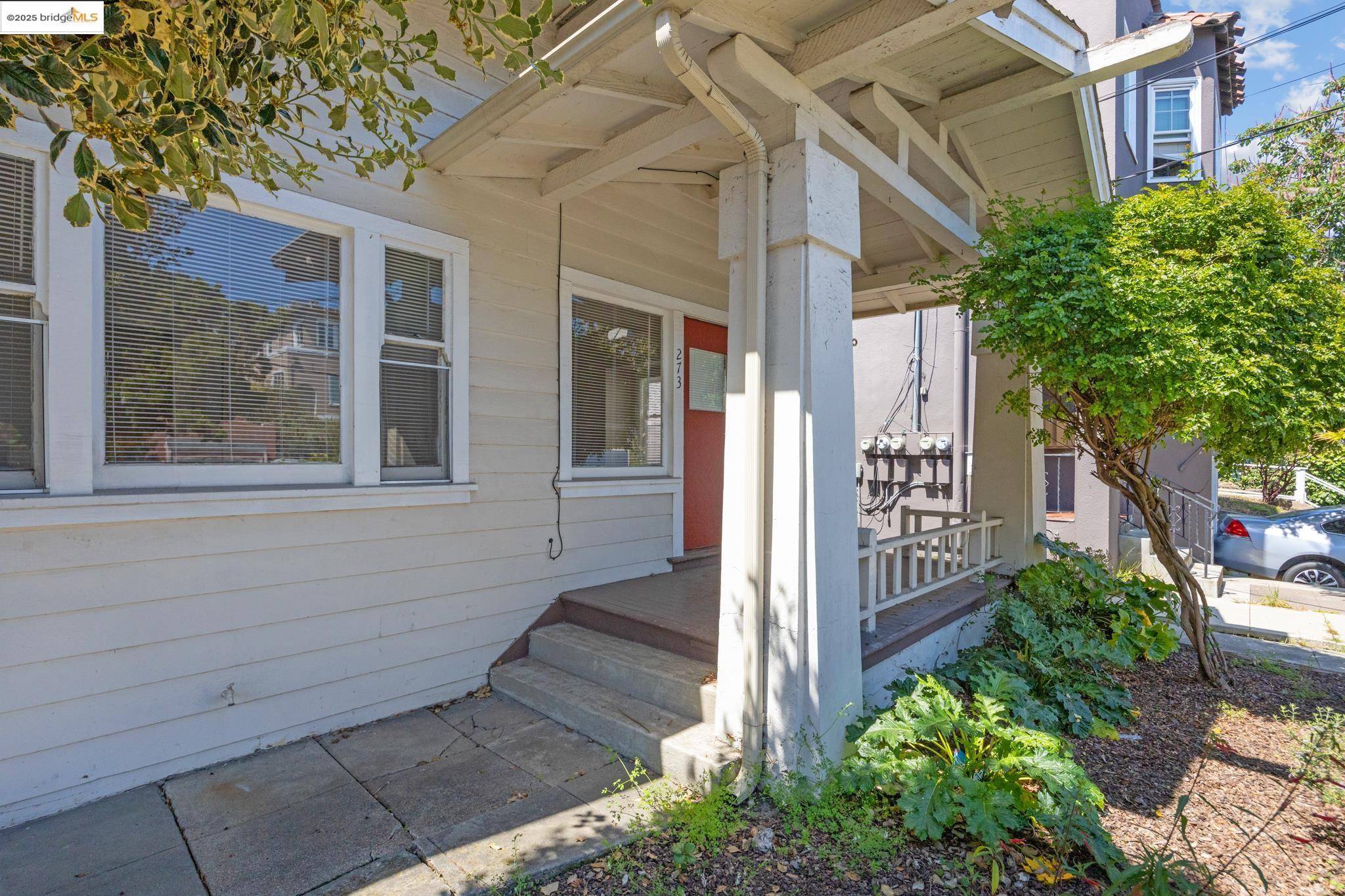 Oakland, CA 94611,273 38th St