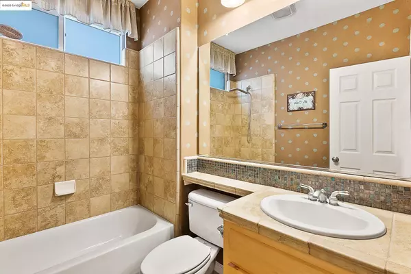 Discovery Bay, CA 94505,906 Natoma Ct