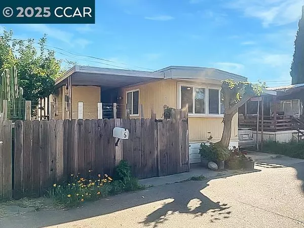Isleton, CA 95641,841 W Brannan Island Rd ##5