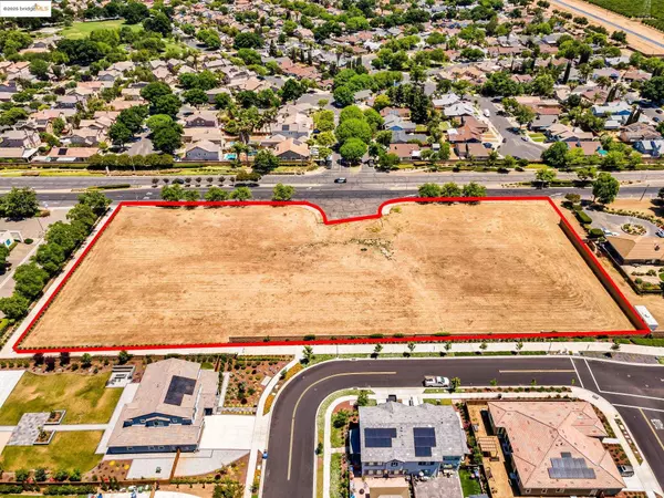 Brentwood, CA 94513,Walnut Blvd