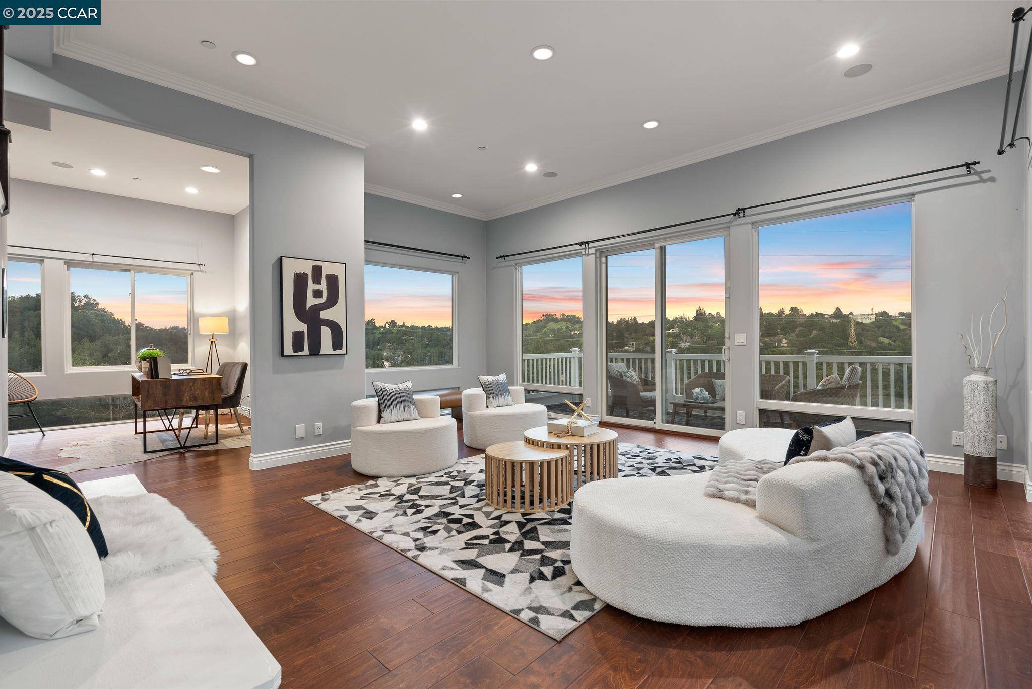 Orinda, CA 94563,102 Barbara Rd