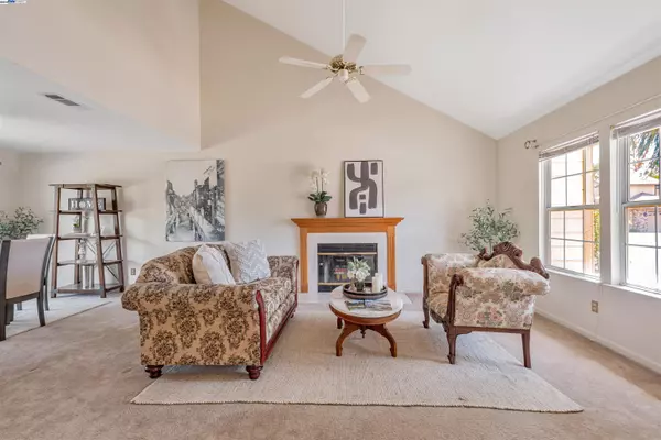 Lathrop, CA 95330,15150 Hollyhock Ct