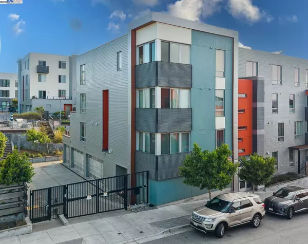 San Francisco, CA 94124,555 Innes #411