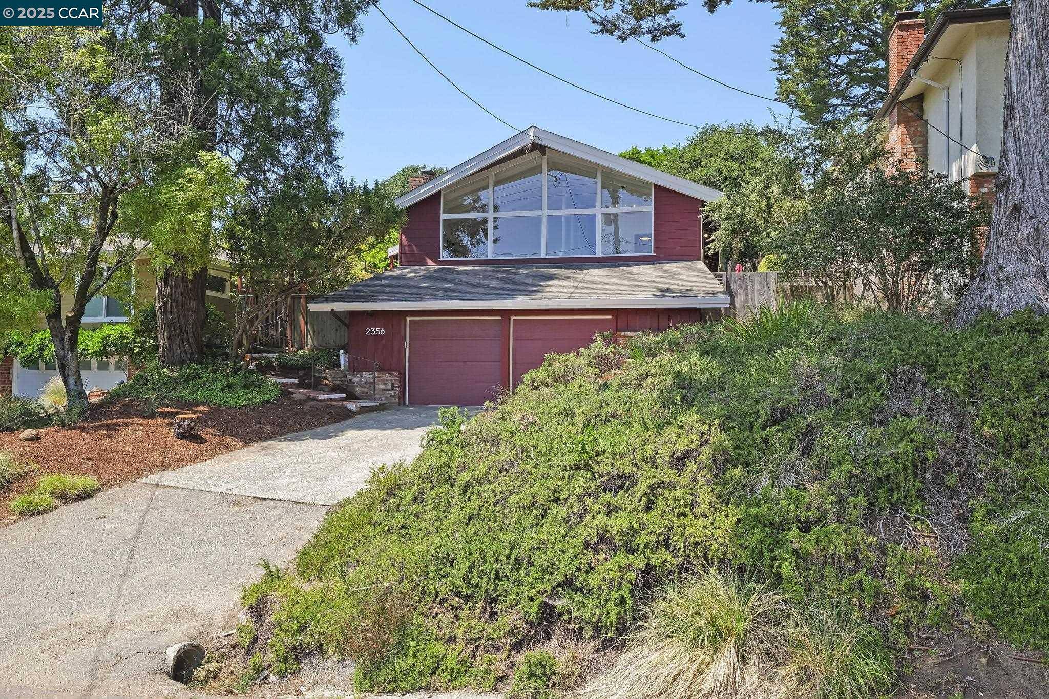 Oakland, CA 94611,2356 Thackeray Drive