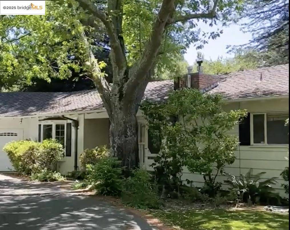 106 Rheem Blvd, Orinda, CA 94563