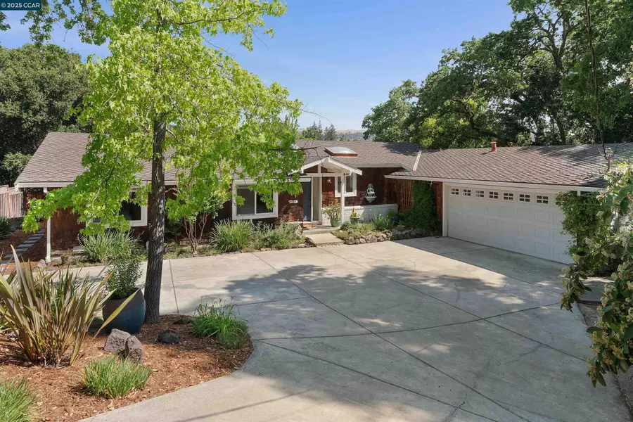 23 Timber Lane, Lafayette, CA 94549