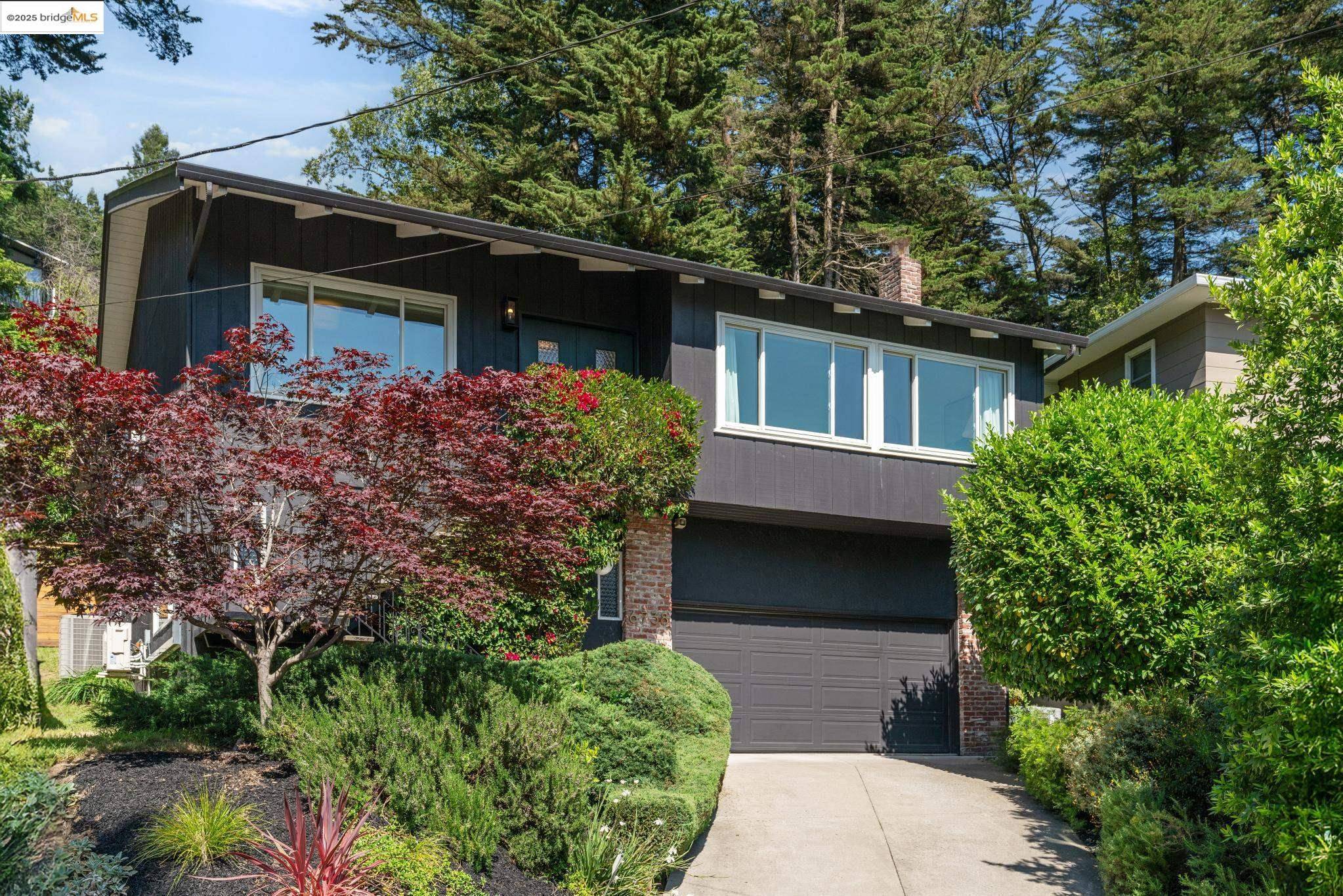 Oakland, CA 94611,6738 Aitken Dr