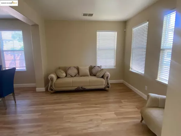 Richmond, CA 94806,5509 Vista Ct