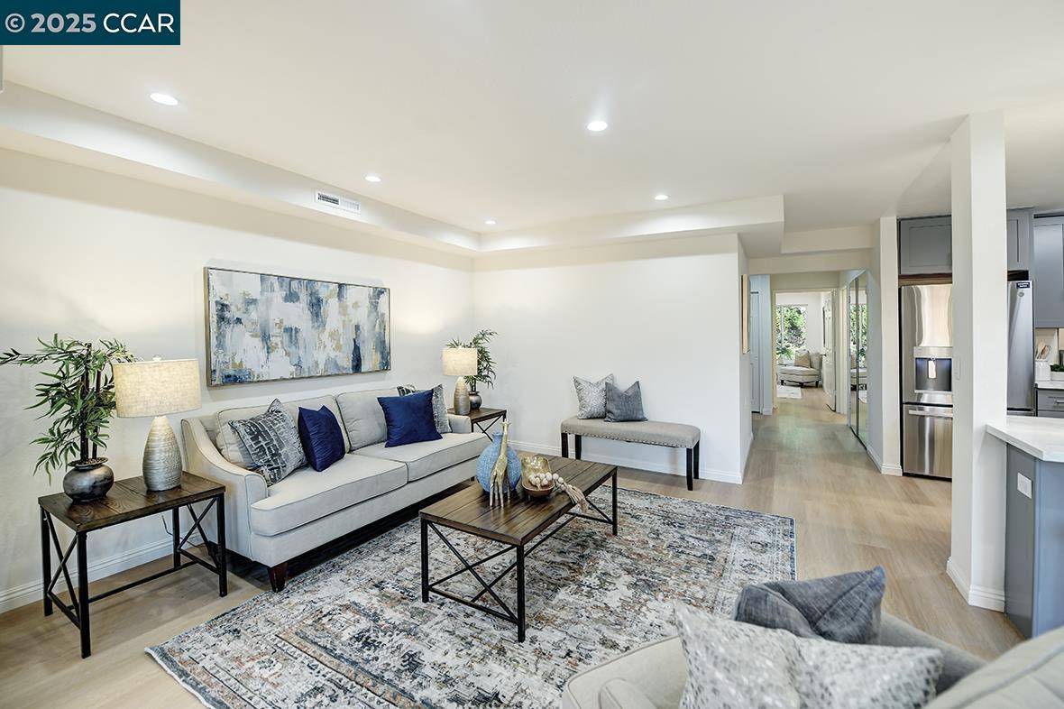 1601 Oakmont Dr #6, Walnut Creek, CA 94595