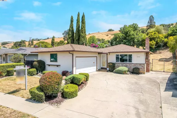31050 Chicoine Ave, Hayward, CA 94544