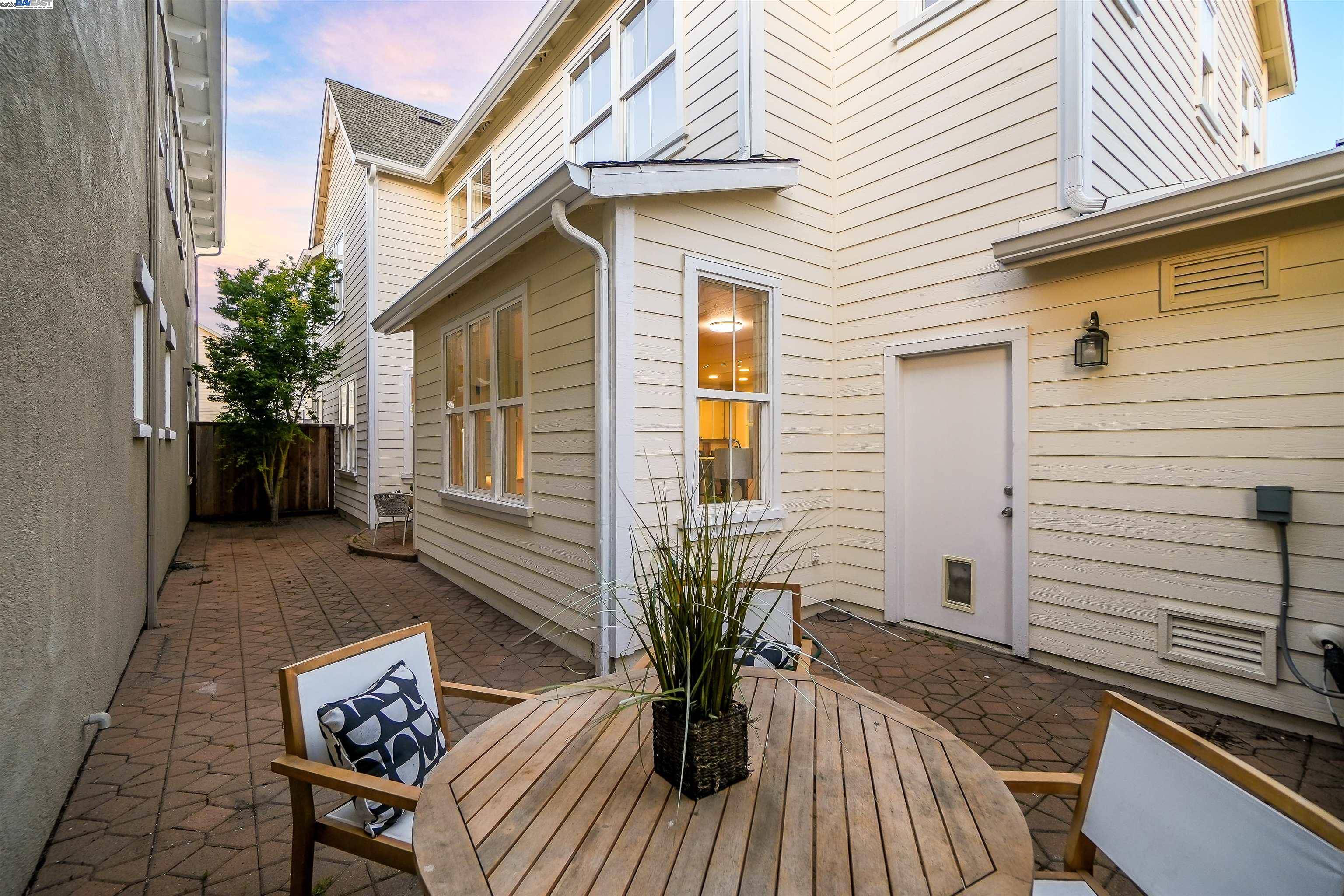 Hercules, CA 94547,1165 Cottage Ln