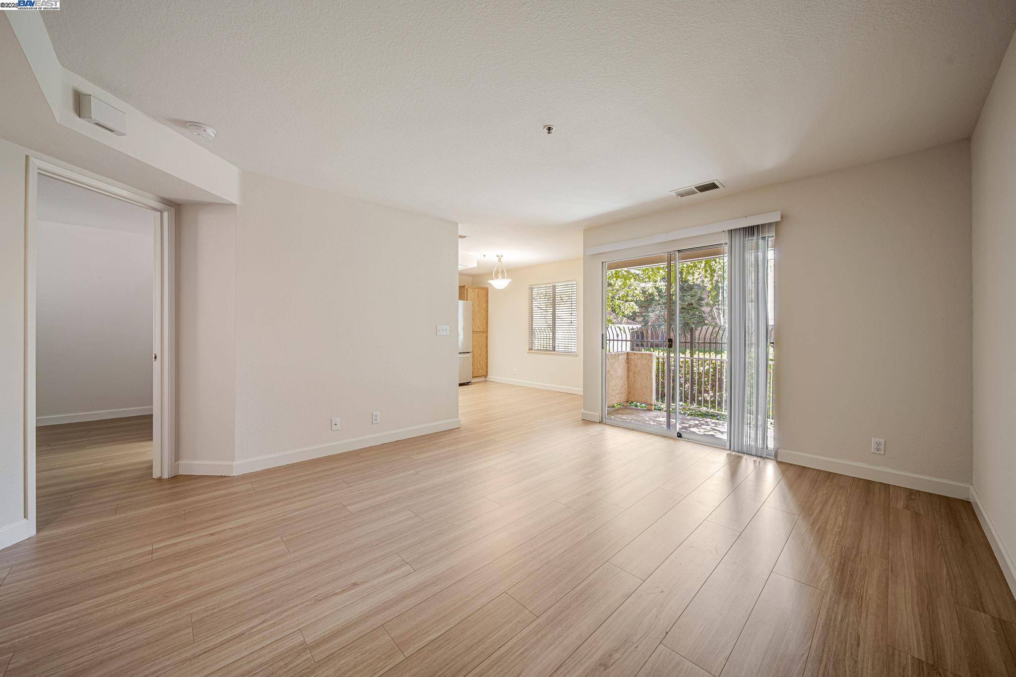 Livermore, CA 94550,4772 Nicol Cmn #101