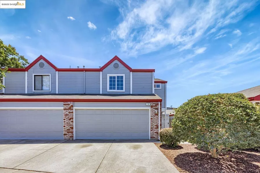 16 Town Square PL, Oakland, CA 94603