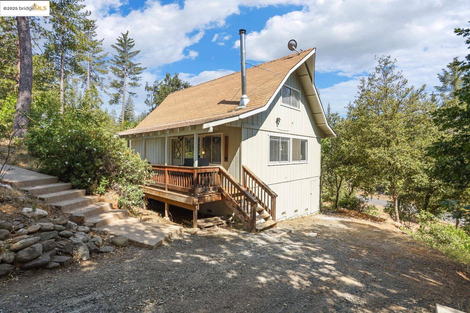 19725 Old Highway 120, Groveland, CA 95321